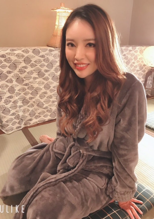 세자키 아야네
