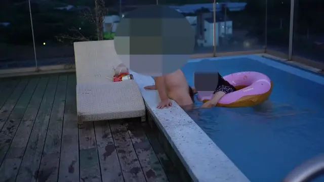 섹스하려고 여행다니는 커플