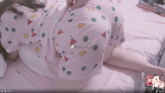아침에 눈뜨자마자 애널섹스 당하는 리틀래니