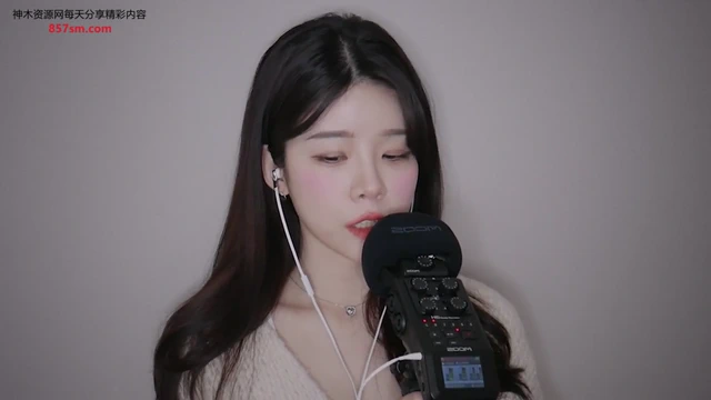 연츄 ASMR 혀로 카메라 핥짝