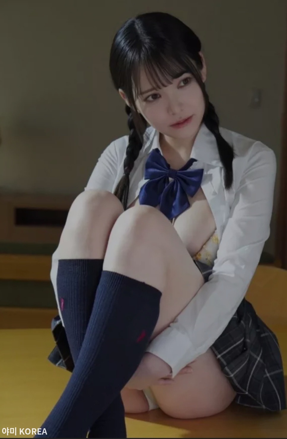 피부 하얗고 가슴이 훌륭한 AV 배우 노자카 히요리
