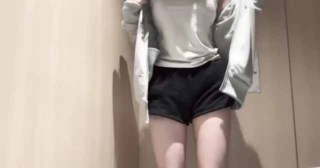 전에 올렸던 이쁜애 화장실에서