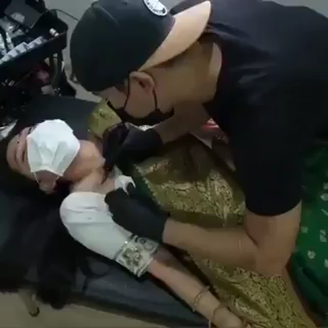 인도)타투하다가 따먹기