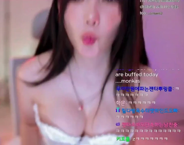 마젠타 여캠시절2